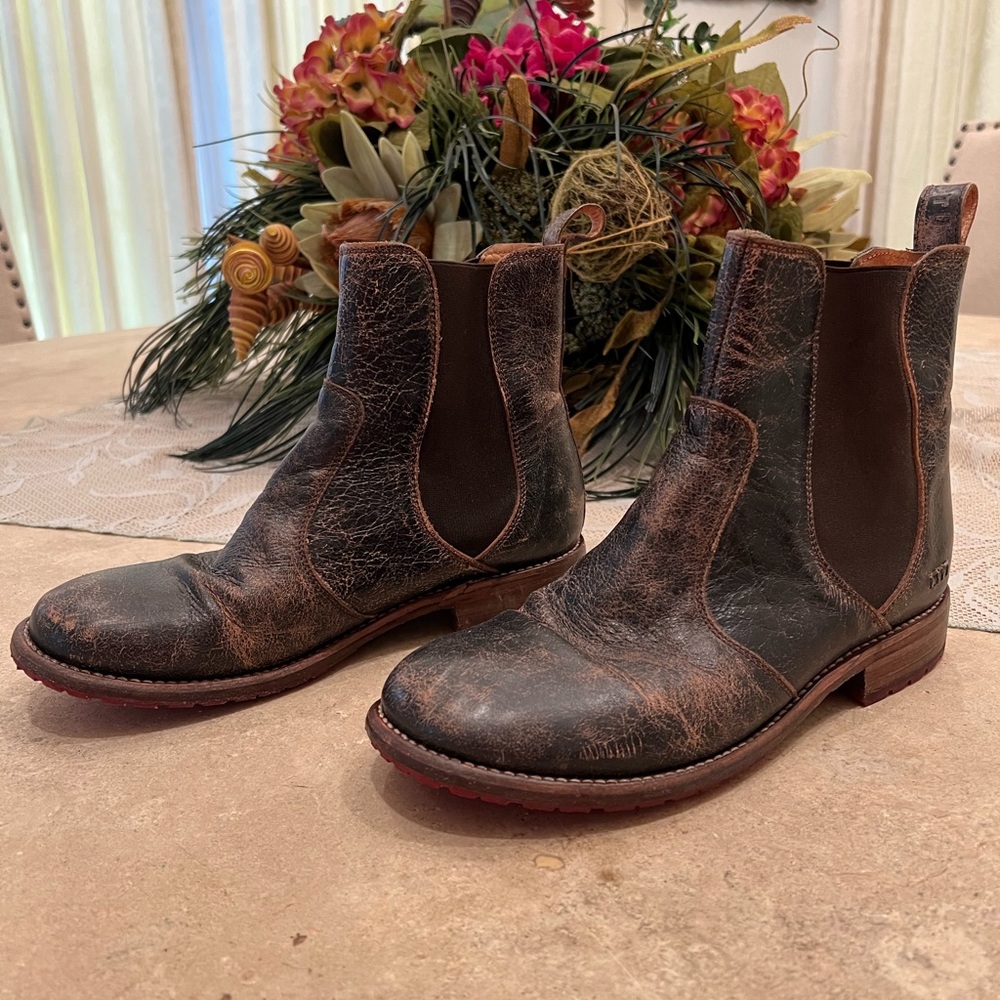Bed Stu Nandi Chelsea boots